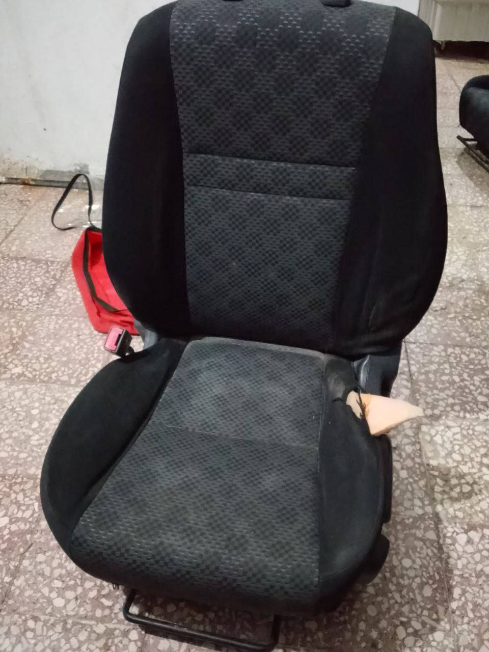 🔴تم إعادة دوشمة كشنات اسفنج درجه اولى
يوجد دوشمة لجميع أنوع السيارة الجديد والقديم 
العنوان:- العزيزية الشباب مقابل العماره السفينه 
الاستفسار اتصل على الرقم 
***********
ابو رســــــول
