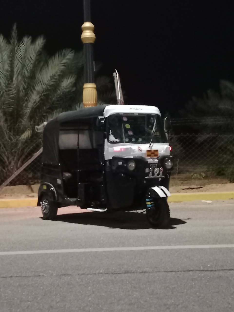 من رخصة الادمن
السلام عليكم.    تكتك 18 شهر10 اوراق  المصطفى كهربائيات كلهه جديد تخم تاير جديد جادر جديد  كماليتة كلهة جديدة التكتك حلوة ونضيفة 
شاد مكينة 20 بعدهي عسحك 
مصبوغة صبغ عام لجمالية 
السعر4100بيهه مجال شي قليل هاي مال جناي 
مكان كربلاء حي العسكري 
الاتصال بالرقم***********
