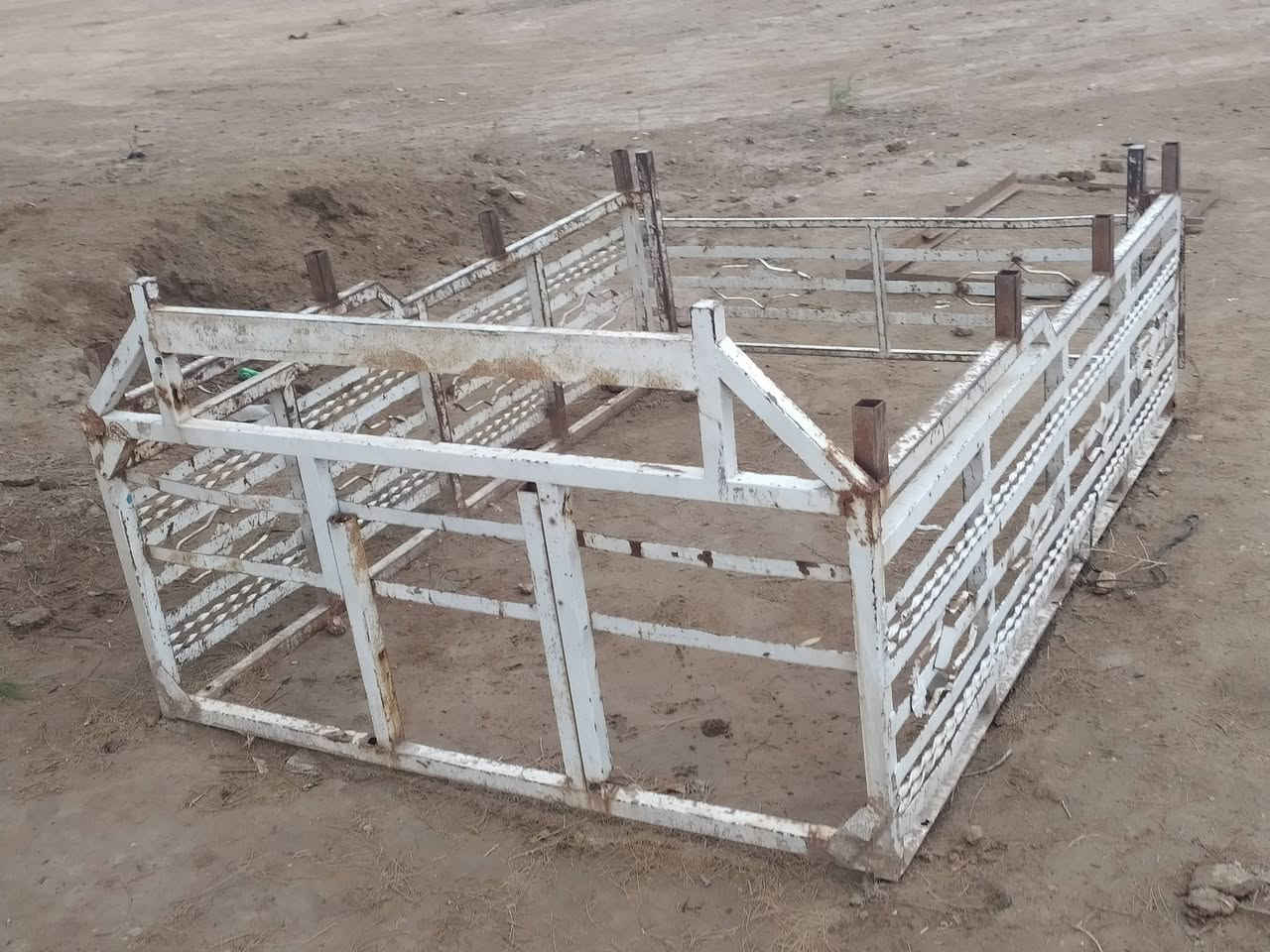 السلام عليكم محجر البيع مال كيه دبل قماره سته جنكال المحجر نضيف المكان بابل الشوملي السعر 200 رقم الهاتف ***********
