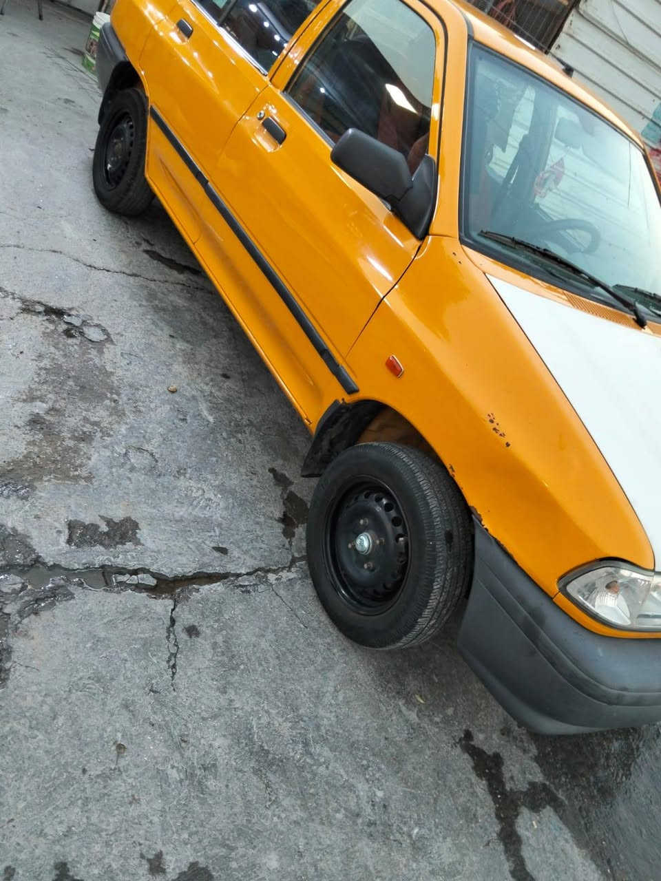السلام عليكم سايبة 2018 للبيع كير مكينة جدد تايرات نضيفة حادث جاملغ ايسر وبنيد ومبدل بلادي وصورة الحادث موجودة كهربائيات كاملة مكملة صدر جديد امامي خلفي ماشية 178 سيارة ممتعوبة نضيفة شواصي تجي وتشوفهن سنوية ساقطة من 2025 العام بسمنة شرط التحويل الاستفسار ***********
