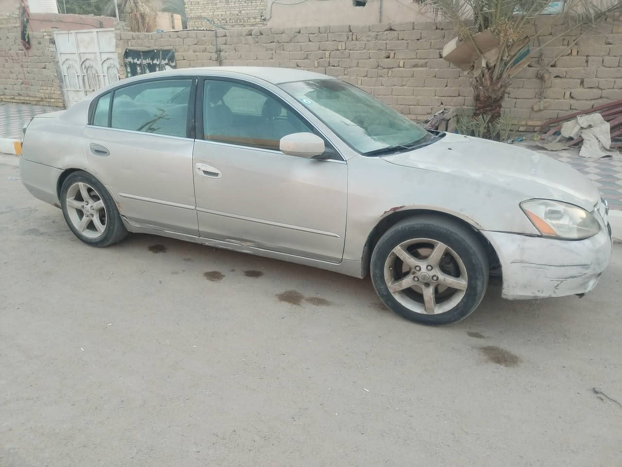 نيسان التيما ٢٠٠٥ رقم بغداد بأسمي  محور كير ومكينه كامري ابو الجف 
مثل ما موضح كدامكم بيها جراد بالبنيد وبيها طخات ما مسويهن  حداديه 70٪ 
تبريد يشتغل
المكان الناصرية
السعر ٣٣ ورقة
***********
