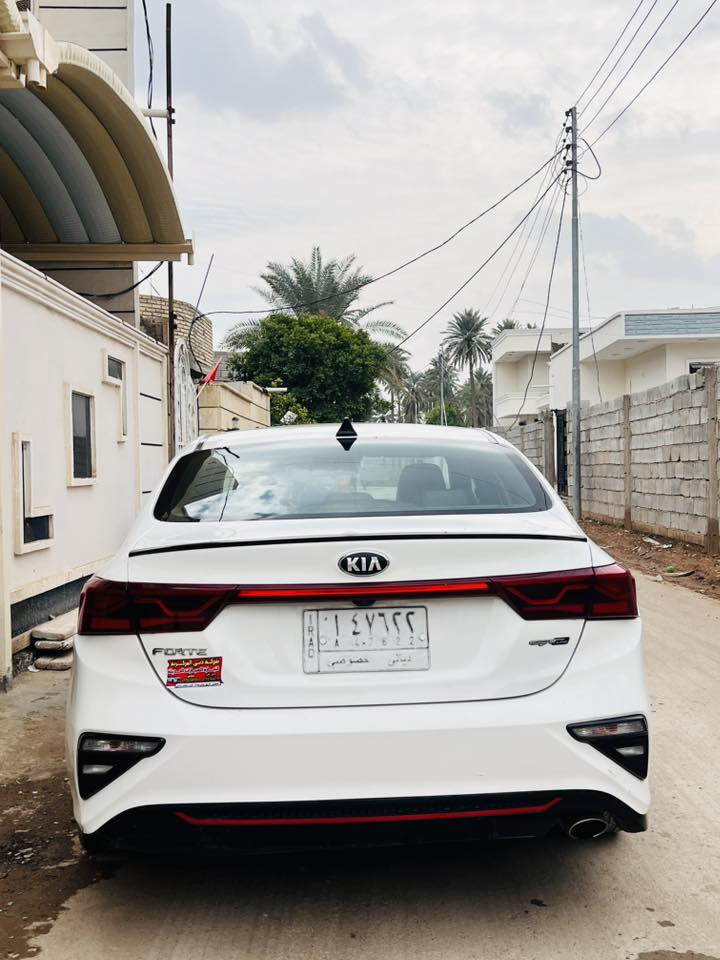 اسلام عليكم  فورتي للبع موديل ٢٠٢١
جيتي لاين فول مواصفات رادار امامي حساسات مري 

تثبيت سرعه تغيير مسار اسياره جديده وحله منافصه ايشي

كير مكينه وضع الشركه 

رقم ديالى تحويل ثاني يوم 

سوناره منشور ويه الصور  

السعر ١١٧ ورقه وبيه مجالشي بصيط حك الجيه 

خير متواجد عنت  

رقمي ***********
