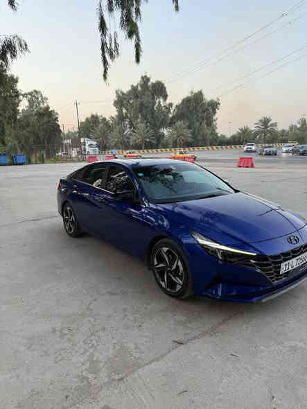 هونداي النترا 2023 هايبرد (بانزين +كهرباء) لمتد فول اعلى فئه بالنترا رقم بغداد بسمي مواصفات
هايبرد + محرك 1.6 
ماشية 20الف كيلو 
المواصفات:
دخول ذكي
إنارة ترحيبية في قبضات الابواب 
صندوق ذكي يفتح عند الاقتراب 
رادارات 360  درجة 
نظام محافظة على المسار 
قيادة ذاتية 
شحن لاسلكي
حساسات خلفيه
اضاءة اماميه 3 عدسات  
بك لايت لد
كشنات جلد ابيض
تحكم مقعد السايق كهرباء
وضعيتين خزن ميموري لمقعد السائق
تبريد و تدفئة المقاعد الامامية
اضاءة دشبول الوان متغيرة ambient light
سلايد روف 
تبريد شاشة مناخين منفصلين 
شاشة معلومات كبيرة 
شاشة عدادات دجتل 
نظام صوتي سماعات 8 boss
اوتوهولد autohold
هاند بريك بصمه finger brake 
وضعيات قياده ( سبورت ، نورمل ، سمارت)
مراية وسطية تعتيم ذاتي 
‏Abs &Esp 
سبير والعده كامله قطعه وحده صبخ بس البنيد المكان بغداد الاعضميه سبع ابكار الرقم *********** السعر 163 وبيه مجال حك الجيه
