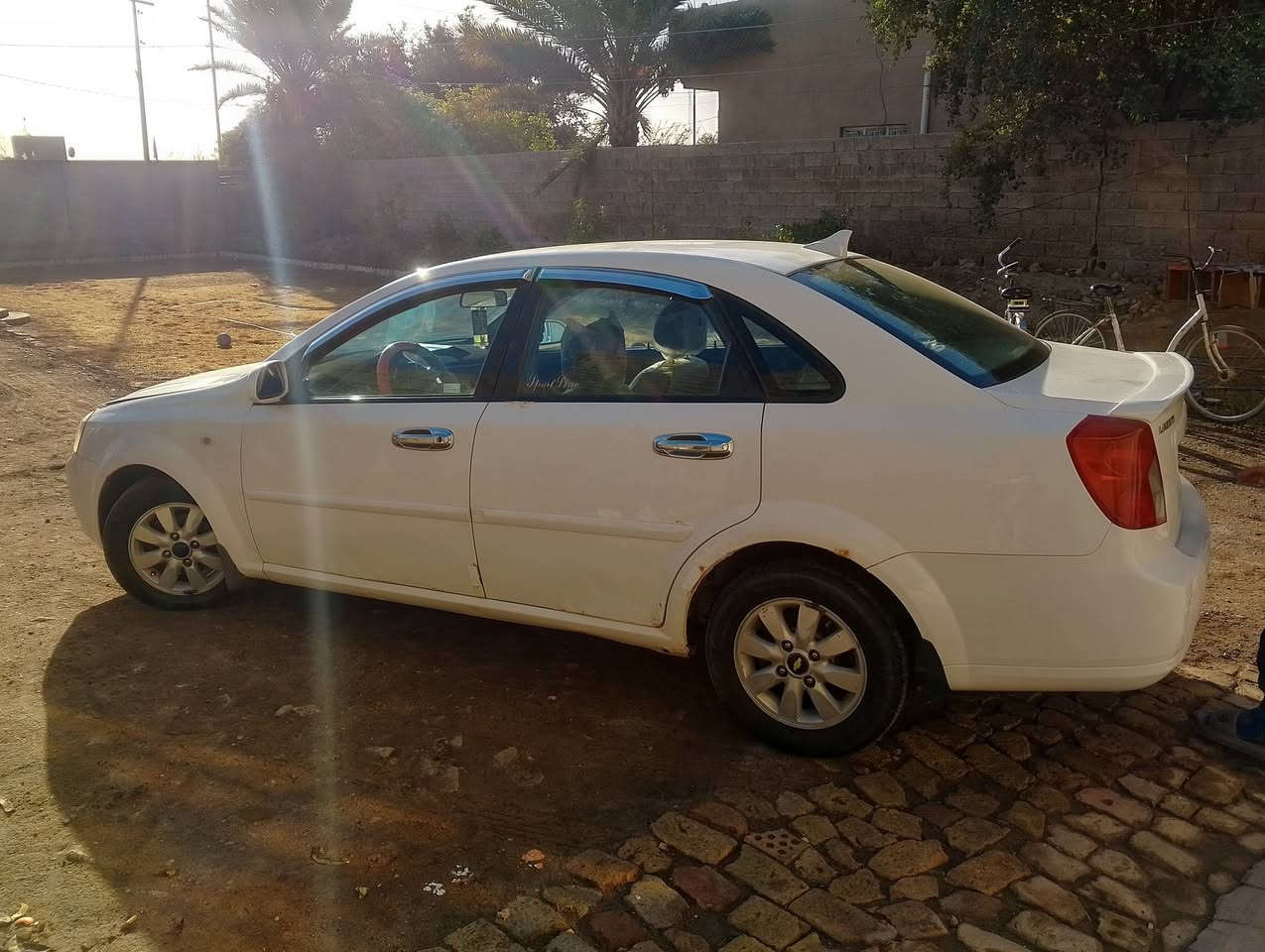 السلام عليكم دايو لاستي للبيع موديل 2008تبريد تدفئه شاشة حساسات كلها شغال رقم مشروع وطني تخم تايرات جديد بلادي لاضربه و لا صبغ السعر 60مكاني واسط ***********
