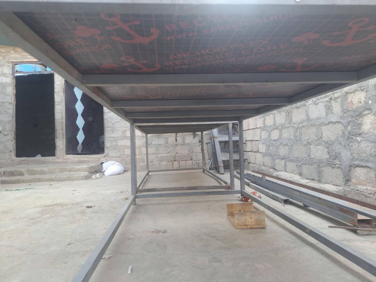 سلام عليكم 
ميوزه حديد  لبيع
العدد 3
القياس  الطول 2.5 m
العرض  120 
الطول  مترين ونص 
العرض متر وعشرين 
حديد ثقيل


**إذا كنت صاحب هذا الإعلان وتريد حذفه لأي سبب، رجاءا أرسل رسالة إلى الدعم الفني**