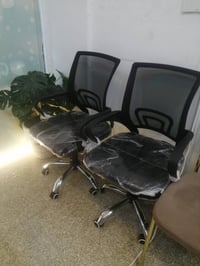 للبيع كراسي عدد ثنين بسعر مناسب شراي خابر 07701219217 وتساب