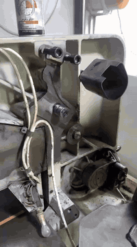 علي صبري الميكانيك نصب وتصليح وتشغيل وصيانة كافة المقصاة ومكائن تجليد الكتب الحراري ومكائن السلفنة وكل مايخص المطابع ...***********
