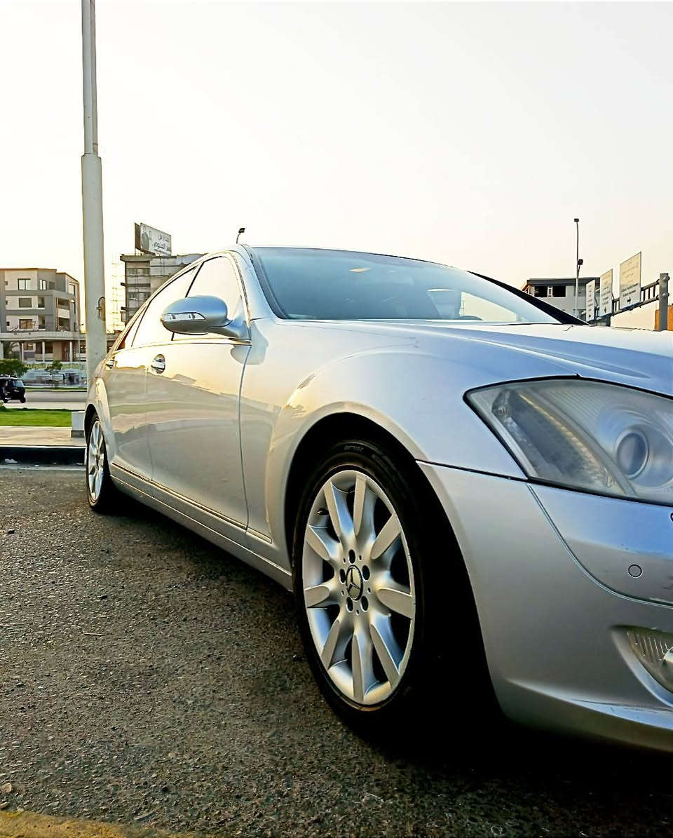 ‏السلام عليكم
‏ ادوووات ادووووات مارسيدس S550 موديل 2008 دخوووول جدييد سياره طك كارتون كفاله (گص وسرقة وانتربول)  دخووول جدييييد حاوية السياره 
‏مكينة كير بلفلين بدي بالكارتون احلى من الصور غرفه مال شركة  فوووول مواصفات بيبان شفط بردات كهربائي كشن جلد تدفئه وتبريد مساج تبريد ثلاثة قطع  نظام القياده ثلاثة وضعيات اقتصادي ورياضي وعادي سياره فووول للاخير هواي بيهة مواصفات مكاني بالبصرة الشراي يتصل ويدلل ***********
