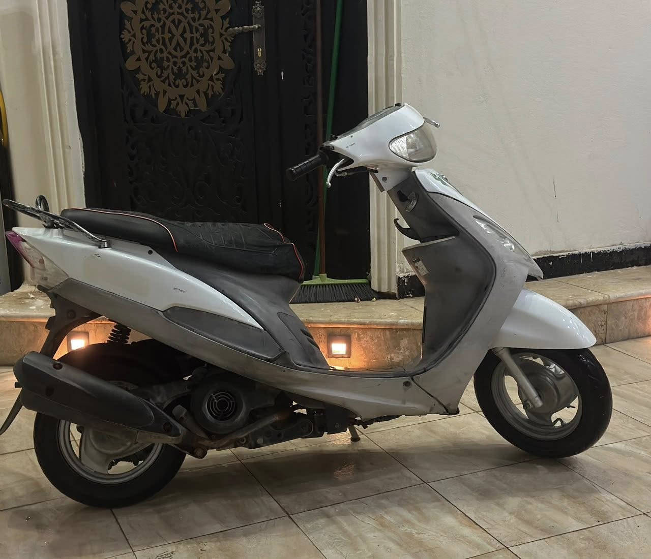 السلام عليكم ماكس منغولي للبيع السعر ٦٠٠و بيه مجال الدراجه ما مفتوحه المكان ديوانية العروبه الثانيه شارع الكوام ***********
