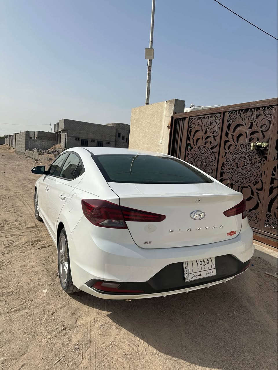 سلام عليكم الانتره 2019  وارد امريكي سياره بيه تغرير غرق تعمل وتسير مكفوله من ضربه وصبغ بيها طخات بسيطه  رقم ذي قار تحويل ثاني يوم اي ستفسار اتصل على رقم موجود *********** الزبير, البصرة
