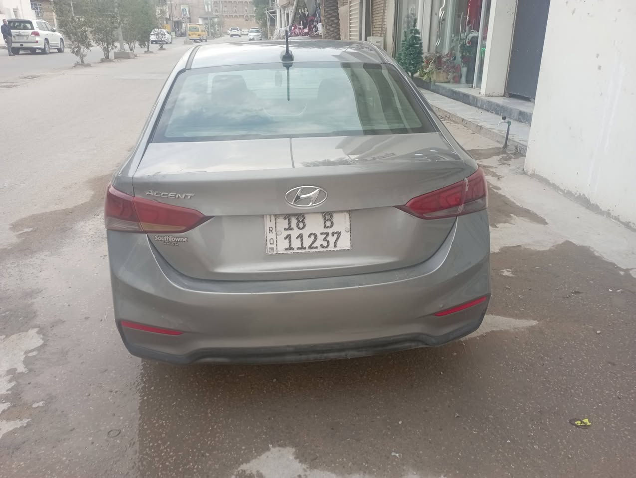 السلام عليكم
اكسنت موديل2021 وارد امريكي حادث بنيد بدون ايرباك 
كير مكينه شركه ممفتوحات
مكينه دوش 1600
فول مواصفات واحد على واحد 
السعر119مستعجل علبيع
***********
