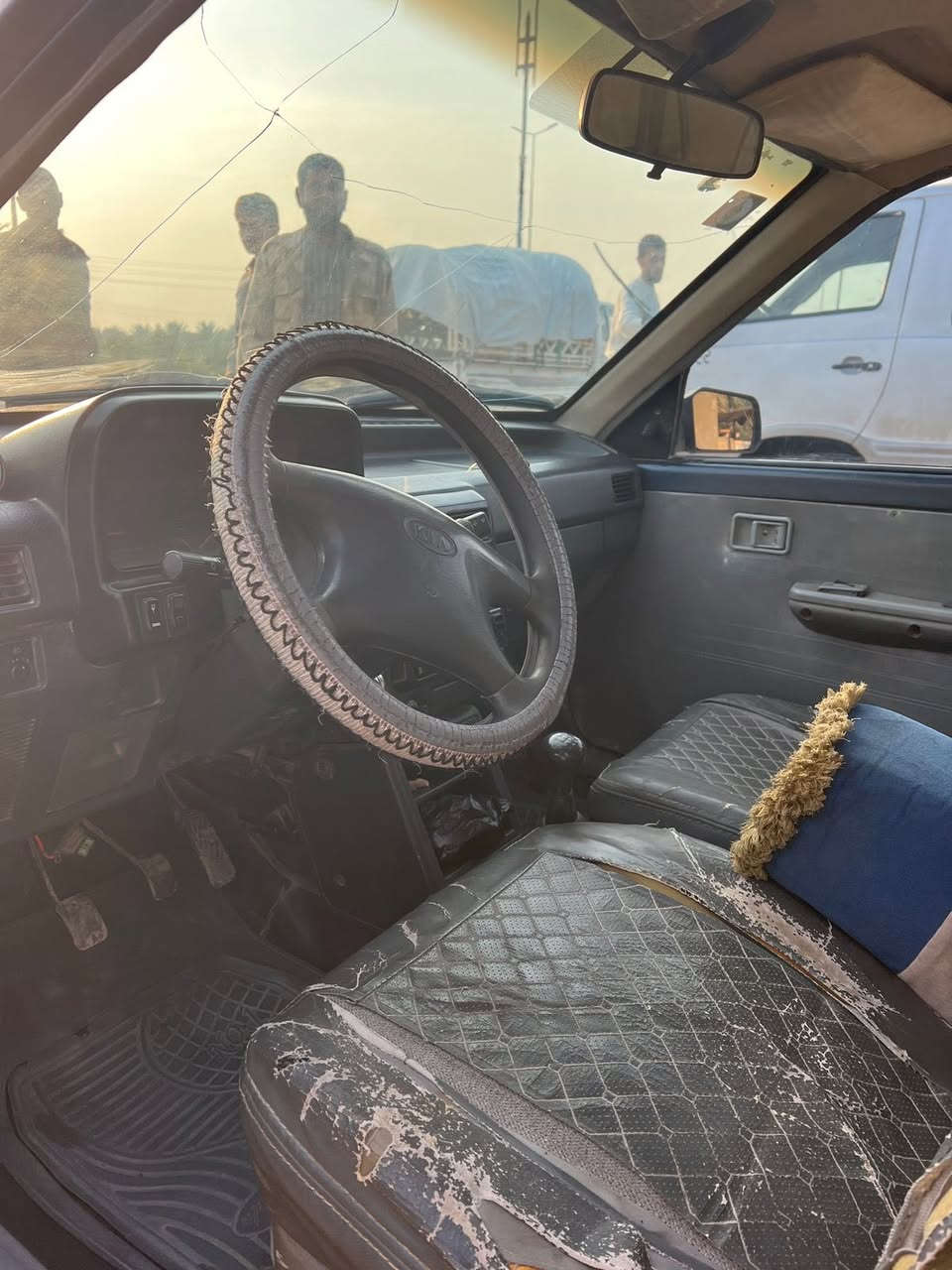 سلام عليكم كيه برايد مديل 2000رقم بغداد بسمي سنويه ال 30مكينه كير جدد مكان سياره كربلاء طوريج رقم صاحب سياره ***********مكلف بل نشر
