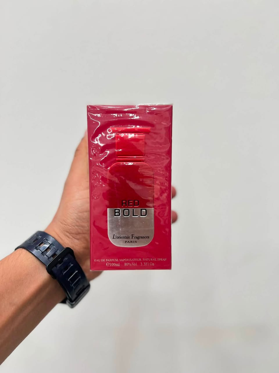 للبيع 
Black bold 
Red bold 
Yes I Am The King le parfum
٤٥ الف 
Conviction sport 
٢٩ الف


**إذا كنت صاحب هذا الإعلان وتريد حذفه لأي سبب، رجاءا أرسل رسالة إلى الدعم الفني**