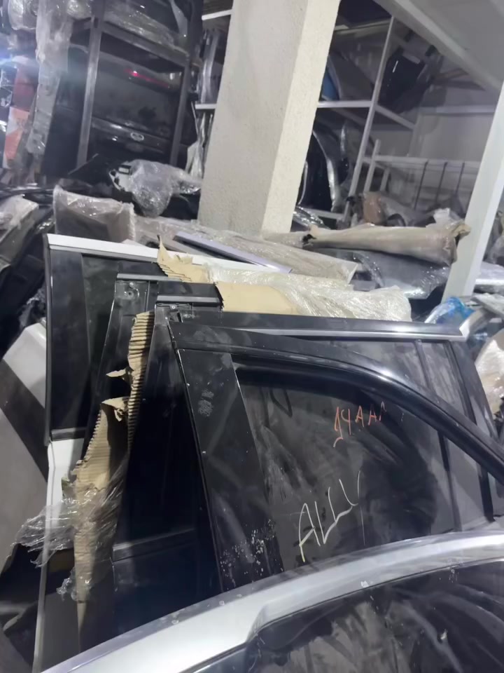 تتوفر جميع قطع غيار السيارات الامريكي 
تاهو جمسي كديلاك سيرا احدث المديلات 
الاستفسار 
الاتصال 

***********
