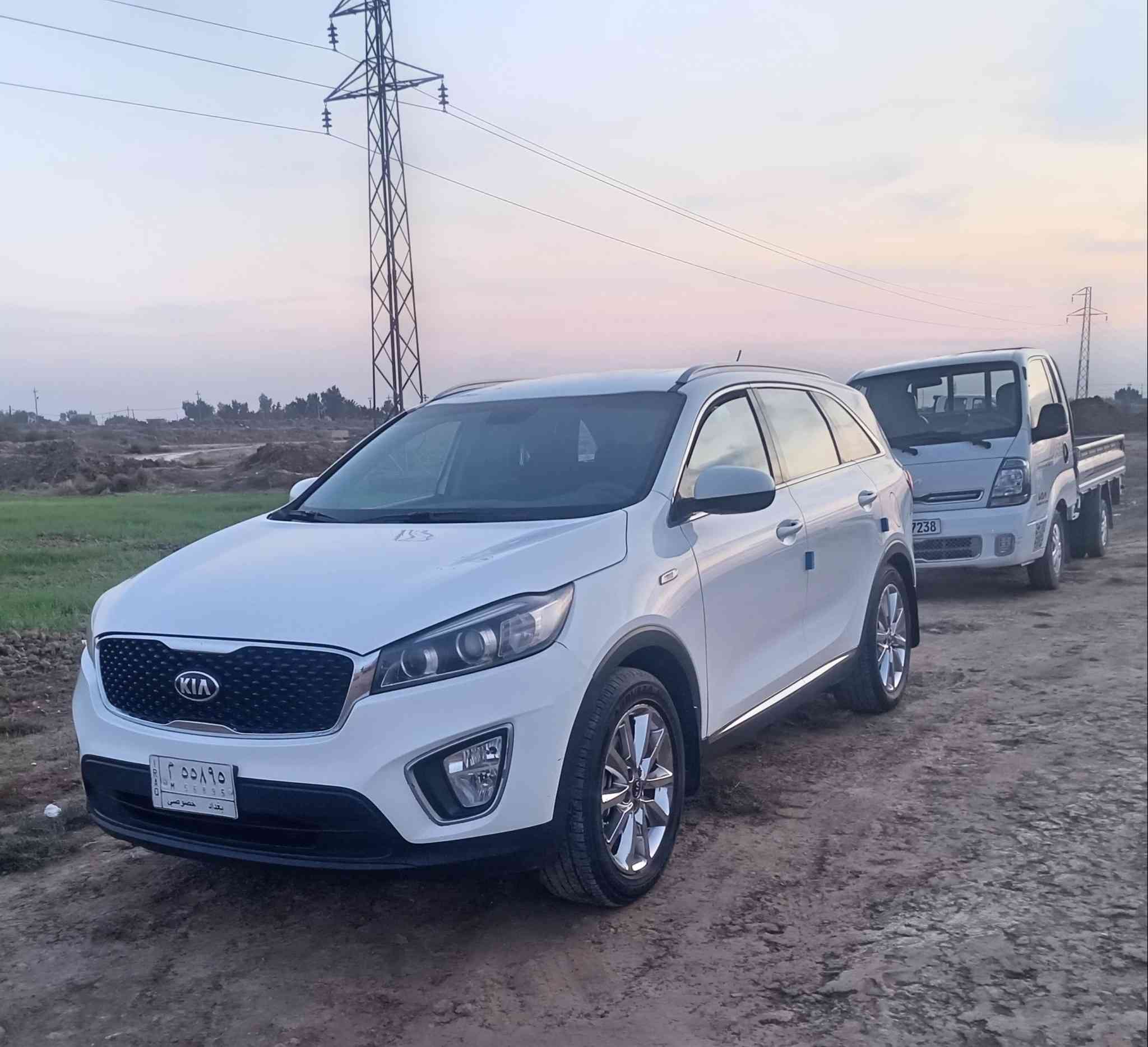 رقم بغداد  ماشية 146 سيارة نص فول سنوية 2029 حدادية فول تخم تاير امامي خلفي جديد كامرة امامي خلفي 

تبريد 3 قطع سيارة جديده استخدام شخصي سيارة كفاله عامة مثل ماواضح بلسونار 

السعر 210 بيها مجال بسيط

العنوان واسط قضاء الاحرار 

ممتواجد ع فيس ***********
