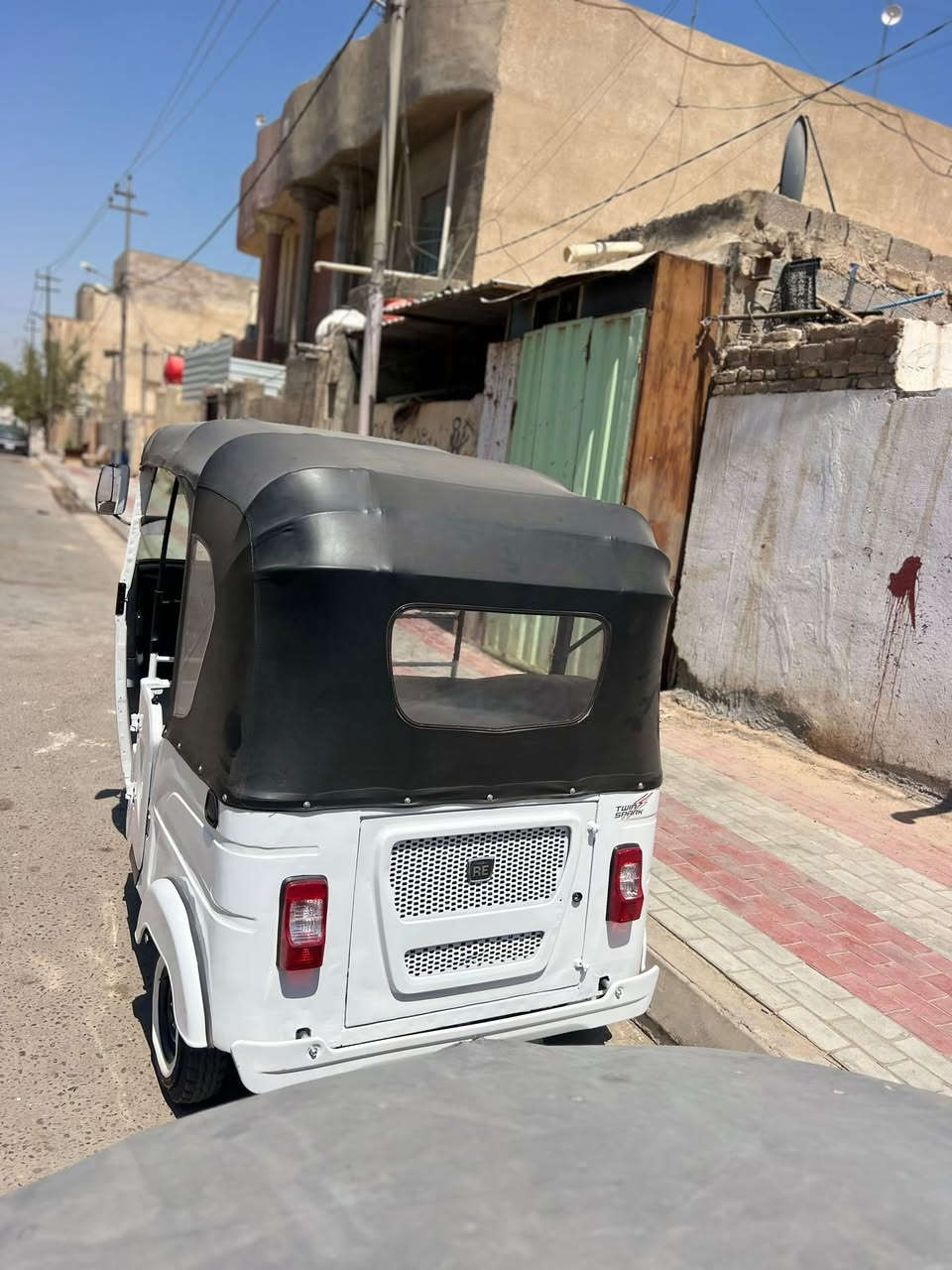السلام عليكم تكتك مودل ٢١ رقم  كربلاء
مدور ثانيوم تكتك مكينه مكفوله 

مصبغ عام 

مكاني كربلاء طويريج 

***********

