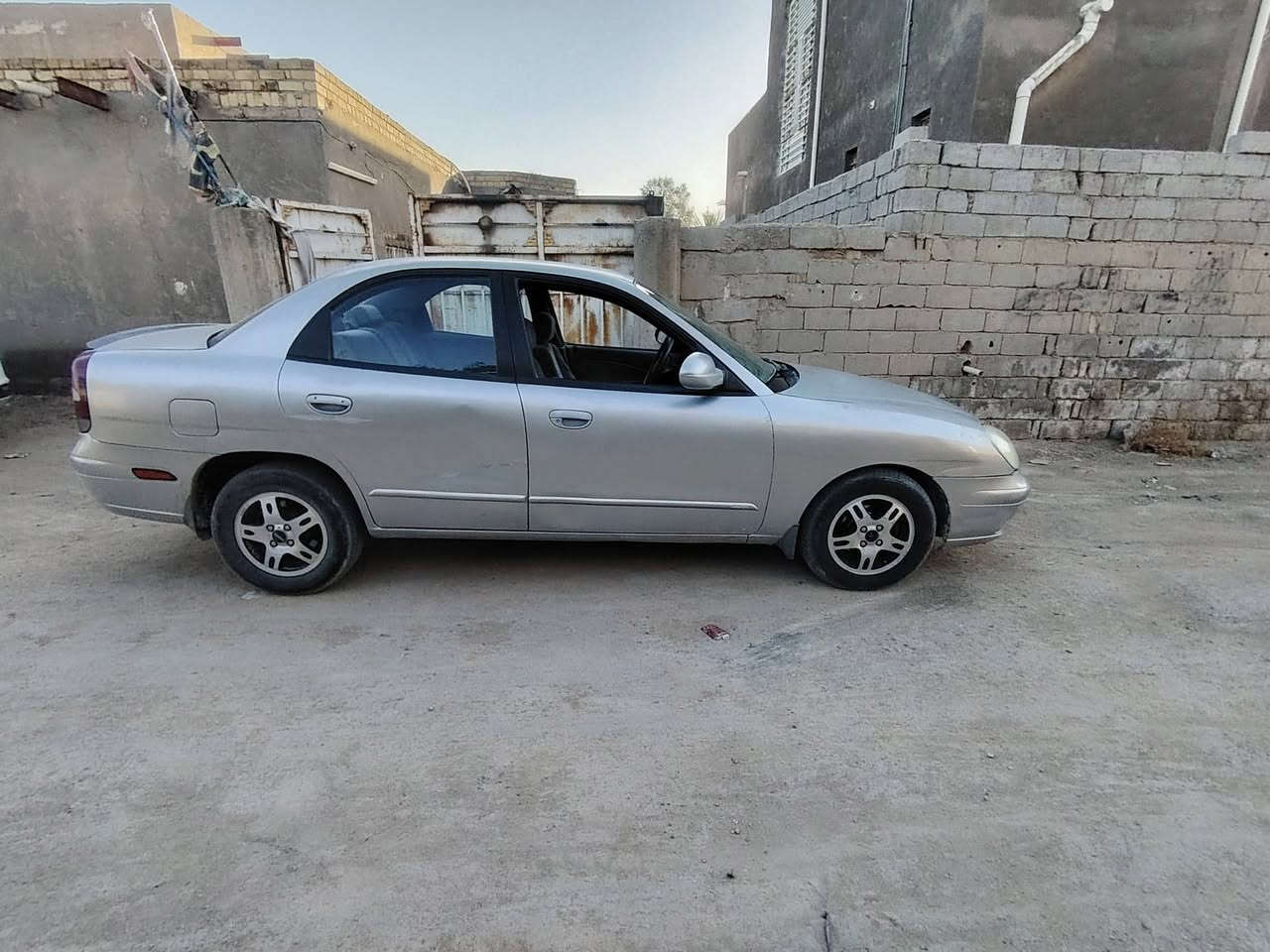 دايو نوربرا موديل 2000 رقم بغداد بسمي بلاديه لسياره مكينه جديده تبريد ثلج جاهزه لسياره لسعر 43وبيهه مجال واذا اكو مراوس حسب لقناعه مكاني بابل *********** متواجد عل فيس

