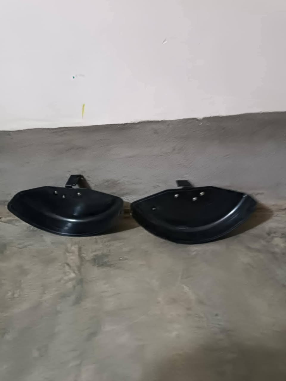 غراض كرسي برتقالي وتركي وصيني البيع موجود توصيل جميع المحافظات الاتصال *********** بي واتساب
