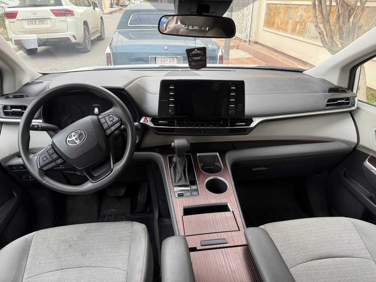 السلام عليكم

تيوتا سينا 2024 LE بلاص هايبرد وارد امريكي

حجم المكينه :2500 

المسافه المقطوعه : 24 الف 

الضرر: تبديل بونت نفس اللون بدون صبغ جاملغ يمين ويسار بصبغ ويا قباغ صندوق 
 
موصفاتها

1.ب فحص و هزه جايز مرقم  

2. شاشه كبيرا

3. هندبريك بصمه

4.كشنات  قماش 

5.بصمه 

6. بصمة ابواب

7.كشنات كهرباء 

8. هيترات بالكشنات

9. بيبان + الصندوك كهرباء

10. رادارات 360

11. كشافات

12. لايتات لد 

13. بكلايت لد مسطره كامله لكزز

14. ثلاث قطع تبريد

15.شحن وايرليس

16.انظمة سياقه عدد 3

17.بردات خلفيه

                السعر 239$

تفاصيل اكثر الاتصال ***********
***********

مكاني أربيل أربيل, العراق
