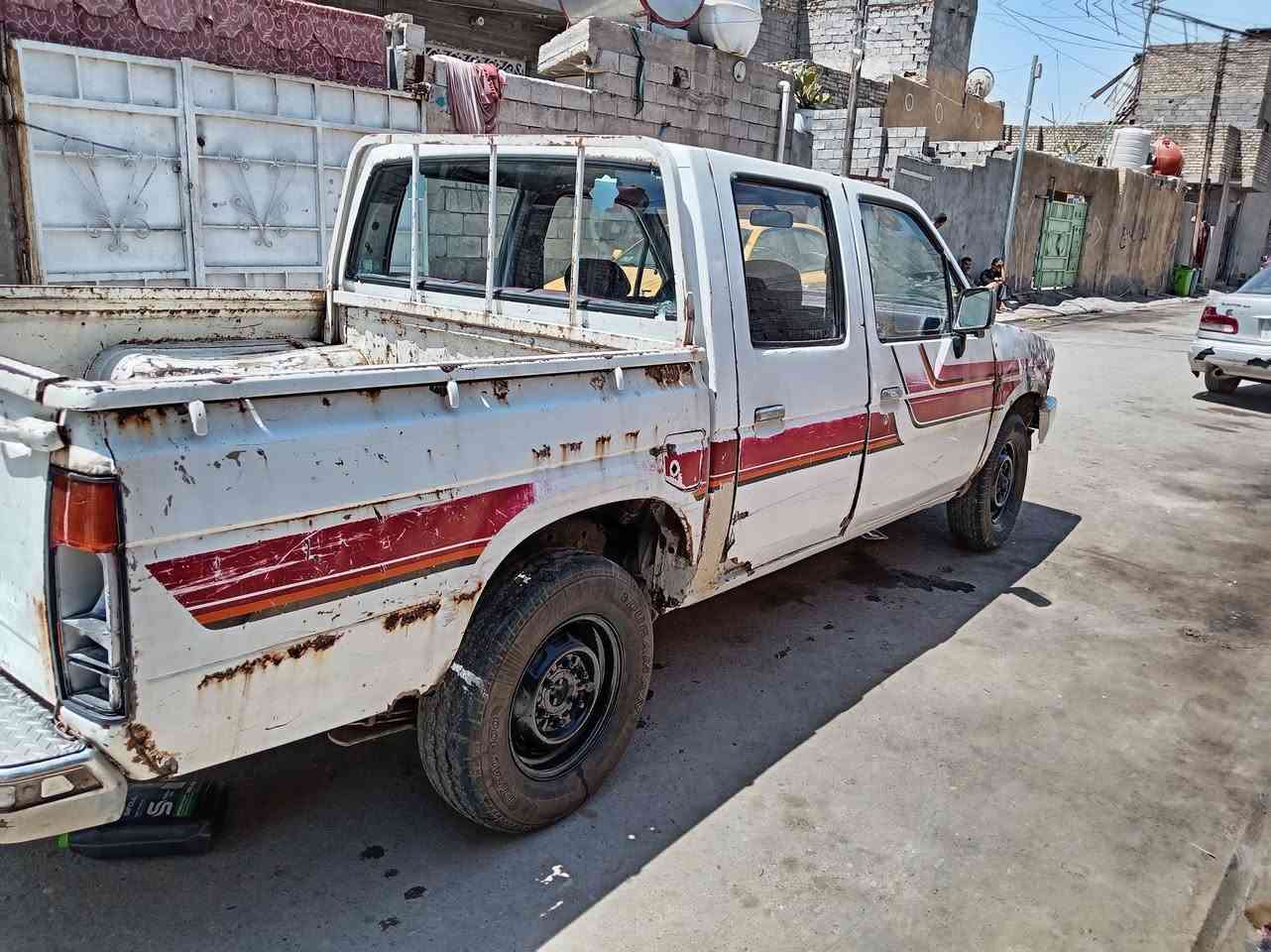 نيسان موديل  90
***********
