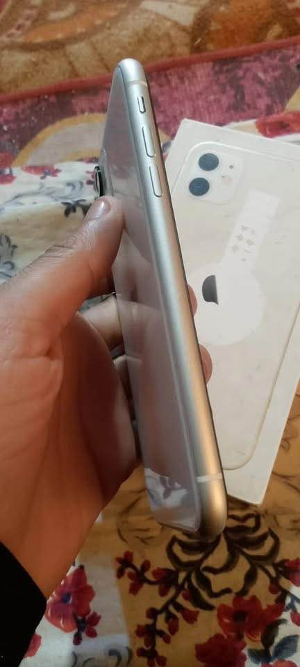 السلام عليكم ايفون 11 كامرتين  ذاكره 128 بطاريه 100 مبدله اصليه مبدل فقط بطاريه سعره 250 وبيه مجال مكان ناصريه مركز 
*********** ناصرية, ذي قار
