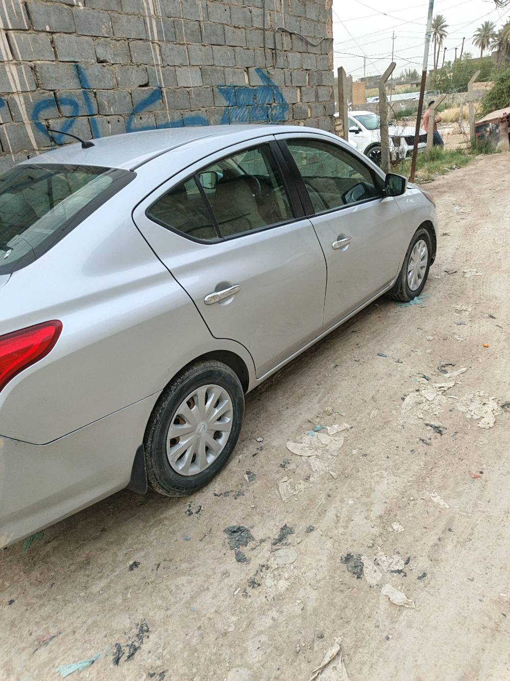 سلام عليكم سياره نيسان فيرسا للبيع موديل 2019 رقم بغداد سنويه لحد 2027
السياره حادث من أمريكا فقط بنيد مبدل وجاملغ صبغ بدون دواخل السياره جاهزه من كل حداديه تبريد كامله من كل يعني السياره جاهزه السعر 86 وبيه مجال 
للاستفسار الاتصال 
***********