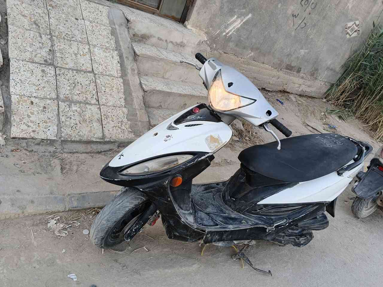 سلام عليكم عندي جي فور مجفته 
400 الف وبيه مجال للشراي دراجه نظيفه


**إذا كنت صاحب هذا الإعلان وتريد حذفه لأي سبب، رجاءا أرسل رسالة إلى الدعم الفني**