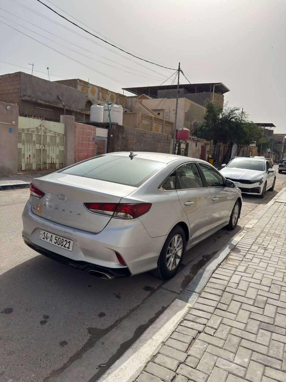 سوناتا وارد أمريكي السياره نضيفه مامتعوبه هزه جديده رقم جديد تحويل ثاني يوم ضربتها صايره كدام سياره استخدام بيت تبريد ثلج خير من الله السياره مامحتاجه شي. اتصال عل رقم ***********
