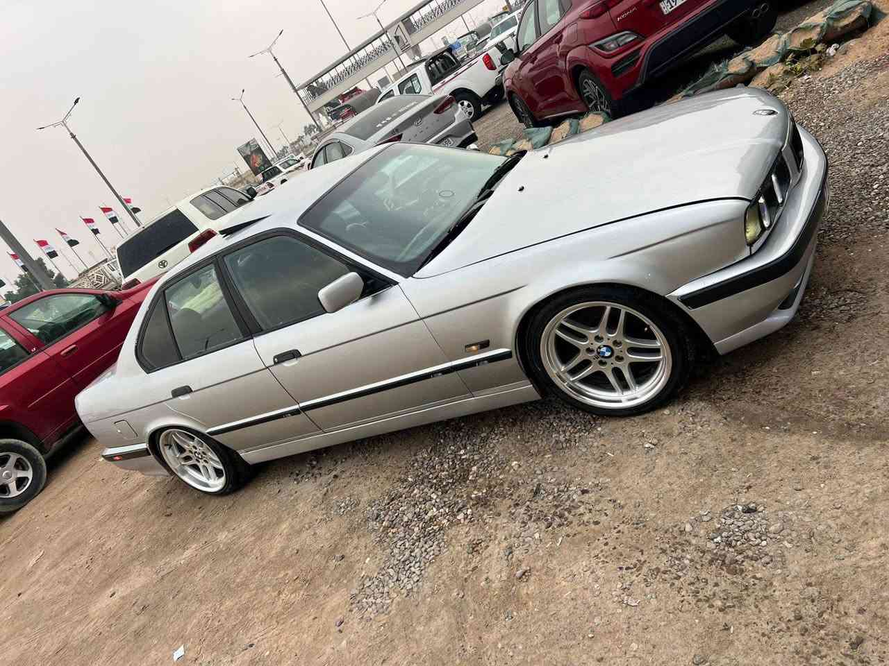 سياره جاهزه من كلشي ما تصرف عليه ربع السعر 75 وبيه مجال حك الجيه شي قليل ما تعبك تراي وين ما يعجبك تخويل شوكت ما تريد *********** بيع بدون مراوس البصرة, العراق
