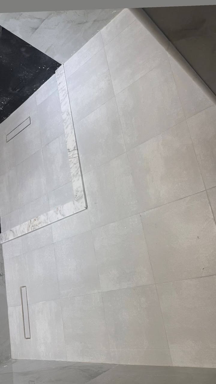 السلام عليكم
مستعدين لعمل تطبيك سيراميك للجدران بالمادة والارضيات والدروجة. 
للاستفسار مراسلة واتساب أو الاتصال على الرقم   ***********
