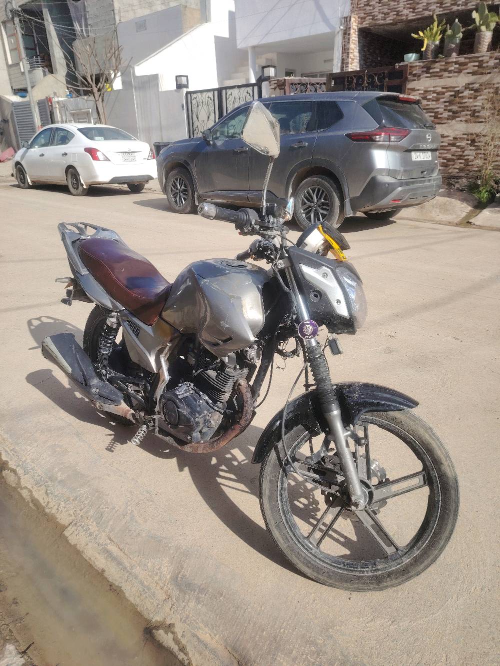 ليفان بطح ٢٠٢٠ نضيف حيل  مرواس وي بارت
ما هو موديل الدراجة وسنة الصنع؟: 
ليفان بطح ٢٠٢٠ 
هل هناك أي صيانة حديثة تم إجراؤها أو قطع غيار تم استبدالها؟: 
اي تاير جديد توبلس مع ضو وجاملق 
أين موقعك بالتحديد لعرض الدراجة للمعاينة؟: 
بحركه 
ما هو السعر المطلوب للدراجة؟: 
٣٥٠ الف ويرهم مراوس