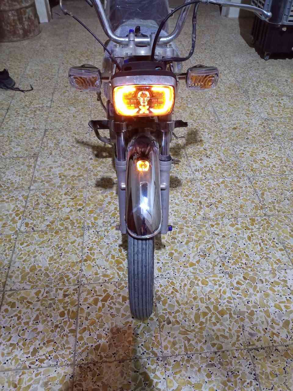 سلام عليكم 4كير مديل13 اصولي 
مكينه ارشه20 لاتدخين ولا تبخير 
تعمير25 مكاني زين القوس ***********.(دراجه مامغسوله كل غراضها جدد)
