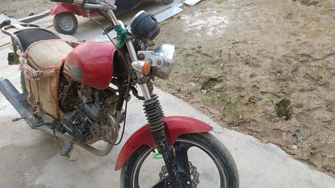 سلام عليكم درجة لبيع 200وبي مجال مكان بلدروز***********
