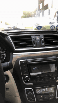 لسلام عليكم سوزوكي سياز موديل ٢٠٢٣ رقم بغداد حرة بأسمي فول مواصفات ماعدا الفتحه لايت وكشاف زنون بلادي لد نهاري ولد خلفي بصمات تشغيل وفتح وصندوق كشنات جلد اصلي بيجي داخل بيجي وصاج مري شفط اشاير مري كامره مرايه تعتيم حساسات خلفيه حساس تاير سيارة حلوه واقتصاديه مكينة 1500 زنجيل ياباني تنفس طبيعي ادوانز ماكو وتبريد ثلج تبريد خلفي شاشه اعطال تحكمات جهتين كروز سرعه بلوتوث حاكيه استلام الشركة العامه للسيارات ماشيه ١٦٠٠ بعدهي زيرو دهن شركة ممبدل بعده العده وبصمة احتياط بعدهن بالجيس ونايلون الكشنات بعده بيها وبيها ضمان الشركه سيرفز ولاسق ممفتوح برغي بيهامكفوله مامستخدمها السياره حره ابيعلك اني موظف بالشركه العامه للسيارات ابيع نقد فقط السعر ١٤٥ ورقه وبيها مجال اتصل واعرف تفاصيل اكثر مكان السيارة بغداد الجديدة ***********
