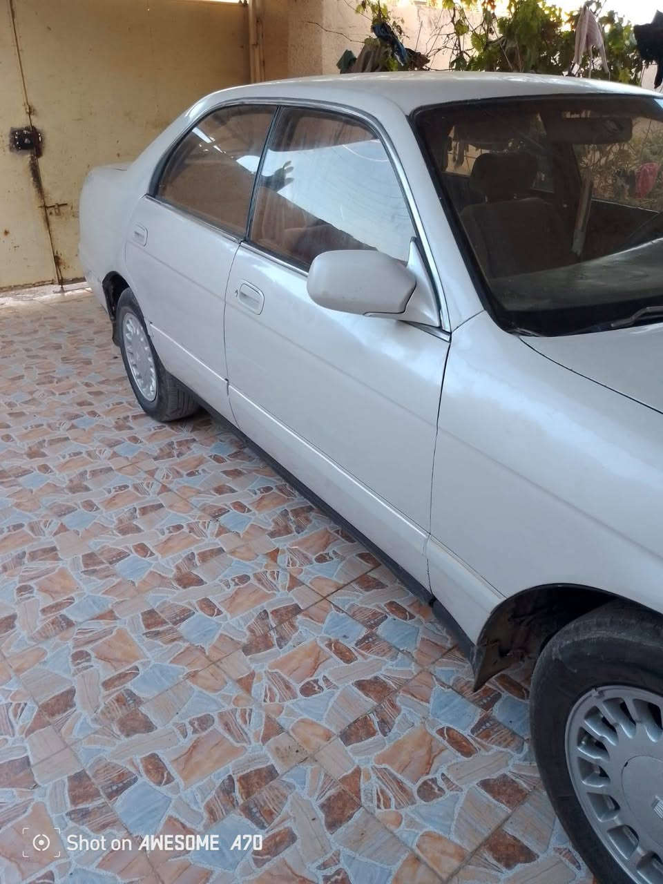 سياره بطه للبيع موديل 95 رقم نجف السعر 48 وبيهه مجال رقم الهاتف ***********
