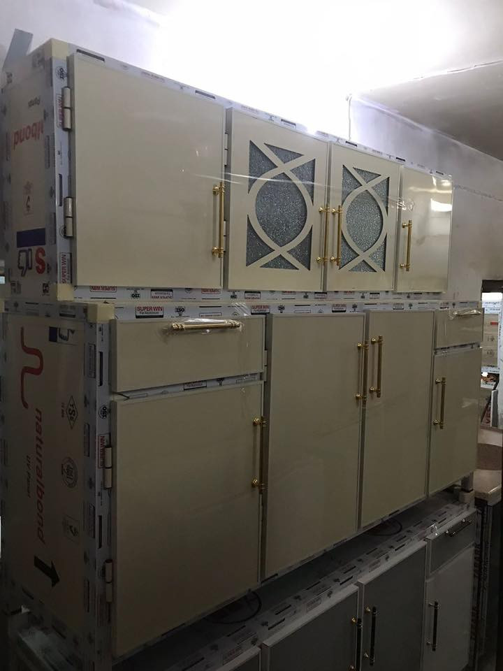 كاونترات تزكام كلمن وسعره نزل الصوره وانطيك  السعر العنوان ناصريه شارع الاخلاص يوجد توصيل ***********
