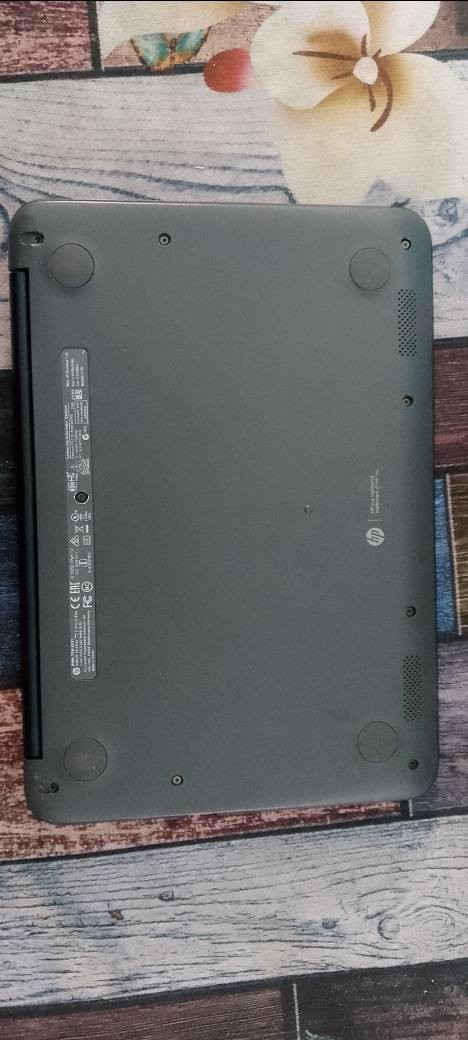 لاب توب وندوز 10 جديد مستخدم شي قليل سعر 60 وبي مجال تفاصيل خاص او تصال ***********
