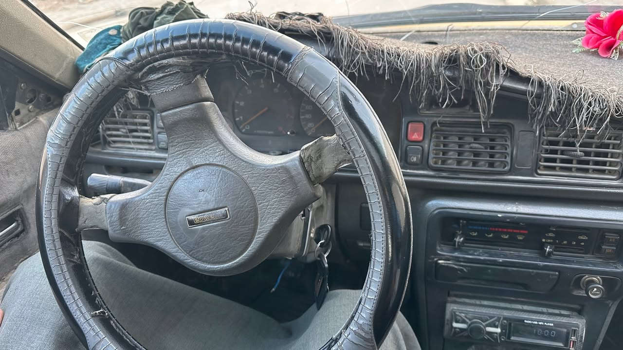 سيارة مازدا 1990
12 بخ
مصفرة غرامات هيئة ومرور
مكفول صدر كير مكينة
السعر 23 وبيها مجال 
غير متواجد ع الفيس
اتصل
***********
