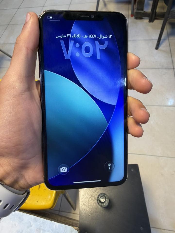 السلام عليكم ايفون ١١ برو ماكس ذاكره ٢٥٦ بطاريه ٨٠ الجهاز فقط مبدل شاشه اصليه ابد مابيه تكطع فيس ايدي شغال الجهاز كله شغال بس الكامره الاماميه تشكل مرات تشتغل مرات لا السعر ٢٥٠ وبي مجال بسيط مكاني بغداد الاسكان شارع مستشفى الطفل الاستفسار الاتصال على الرقم ***********
