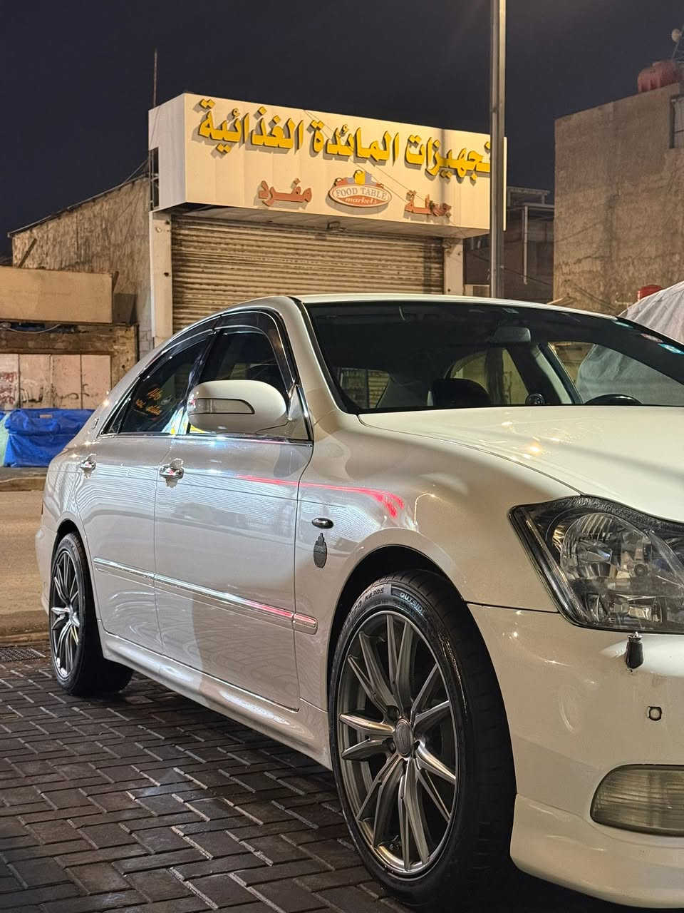 سلام عليكم من رخصت مدير الكروب شاهينه ٢٠٠٧ البصمه الرصاصيه شاصي ٨٢ بسمي رقم بصره مميز باقي عل السنويه السياره جديده كفاله من الزلغ تحوير داخل وخارج نجف مشط يسرى ابلاد  ٣ دكم دواخل اسود السعر ١٦٥ وبيه مجال قليل 
رقم راعي السياره ***********
اذا اشوفها غاليه اعبر المنشوره ياطيب وادعيلي برزق
