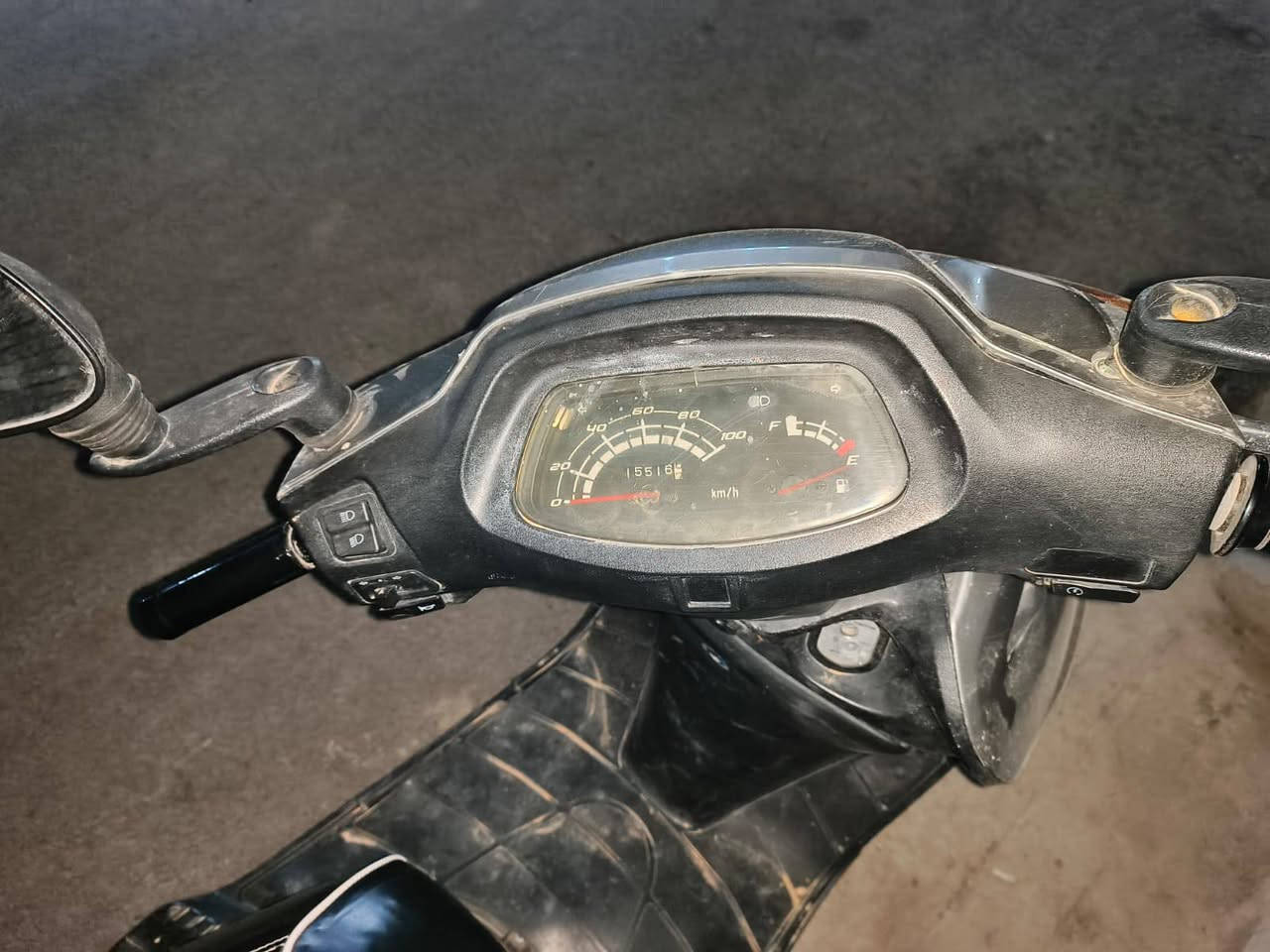 السلام عليكم 
سبيسي ياباني مفتوحه مره وحده
محرك ناعم ماينسمع الصوت
نظيفه كلش كفرات ابو الختم
سلف هندر نكره وحده
كهربائيات شغاله قفل جنطه قفل ستيرن 
شلعه ومعدل شرط سرعه 100
 المكان كوت الفلاحيه 
السعر 600 وبيه مجال
مابيه نقص السعر واتس اب 
***********
