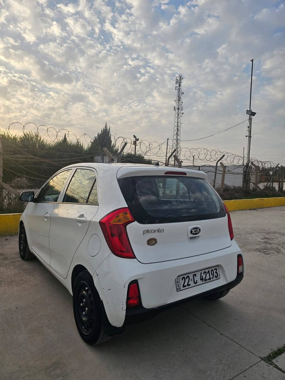 کیا پیکانتۆ ٢٠١٧
بێ بۆیاخ 
٩٩ وەرەقە
*********** Whatsapp أربيل, العراق
