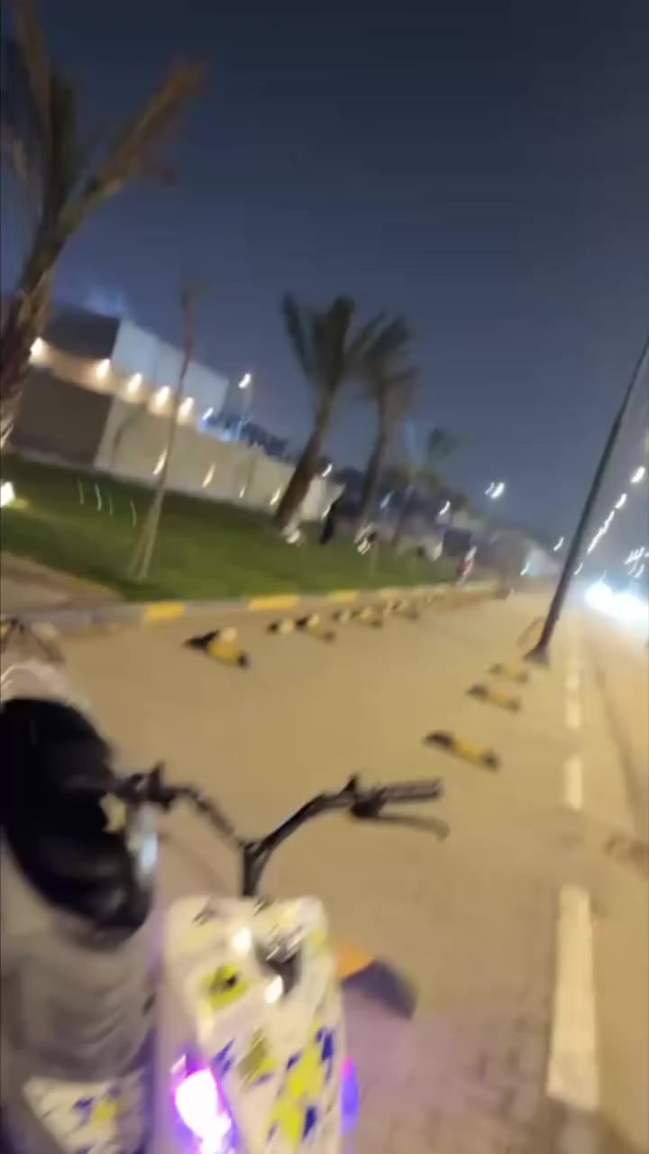 سلام عليكم دراجة ماكس قجمة للبيع سعر 550مكاني بصرة جمهورية ***********
