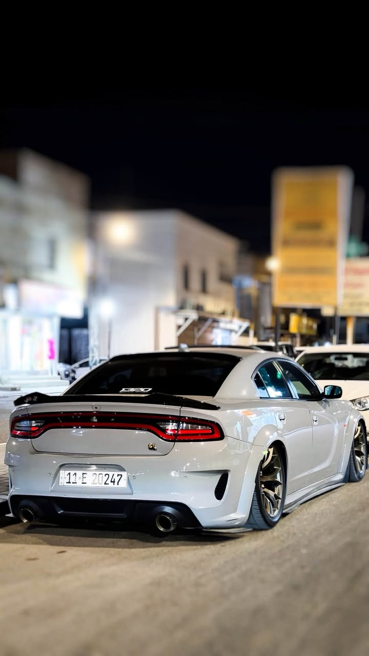 السلام عليكم
للبيع جارجر 2022 سكات باگ🐝 وايد بدي (اصل) 🧡اورنج ادشن🧡 اصل
SRT SCAT PACK🐝
Wide body 392 HEMI
L6.4-485
لون مميز سمنتي سموك 
وارد امريكي صبغ بطرف جاملغات الامامية
الاضافات الي عليها :
*جكات ايرلفت الامريكيات موصيني شكم نظام بالعراق كله 
*جناح كاربون فايبر الياف حقيقي 
*سقف روز رايز 500نجمة 
*لدات لايت متغير على التليفون 
*تايرات تويو 325 جديد 
المواصفات : فول 1/1ماعده رادار الامامي
*  نقطة عمياء . 
* فجوج برمبو 6بستم. 
* لايت LED . 
* فتحت سقف (سلايد روڤ) . 
* كاميرا خلفية . 
* امكانية التحكم بوضعيات المقود كهربائيا . 
* حساسات خلفية . 
* ويل قياس 20 أنج مال جلبريك اصل🧡
* سستم صوت ALPINE . 
* تشغيل عن بعد . 
* كشنات حضن 
كشنات جلد +شامو شعار النحله🐝. 
* ذاكرة لحفظ وضعيات الجلوس (ميموري) . 
*كشنات اماميه تدفئه تبريد
* كشنات خلفيه تدفئه
* نظام خرائط GPS . 
* شاشة كبيرة قياس 8.4 أنج اوپشنات SRT 
* تدفئة ستيرن . 
* كير شفتر بالستيرن  
* لايت زنون
*رادارات جانبيه
*نقطه عمياء 
ستيرن رياضيD
ستيرن كهربائي
لدات سموك بلادي اصلي
وبيهه بعد اهواي موصفات ما ذاكرهن 
مكاني البصرة التحسينية 
السعر365وبيهه مجال 
السياره كامله وبالعافيه على الياخذهه 
اي ستفسار اتصل وتدلل 
رقمي ***********

