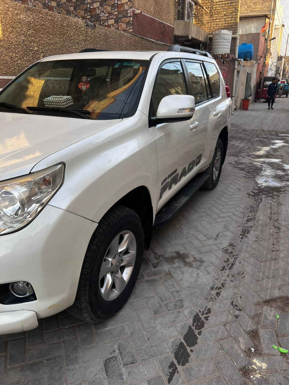 السلام عليكم برادو موديل12فول كويتي دبل تانكي مكفوله كفاله عامه فقط بدعامية الخلفي اكو شخط كد شبر 6سلندر كشنات جلد ماشية قليل ٩٥الف الممشه صدر امامي خلفي شرط تايرات تخم ياباني حييل جديده للبيع فقط والسعر مناسب رقم بغداد مميز رقم الهاتف ***********
