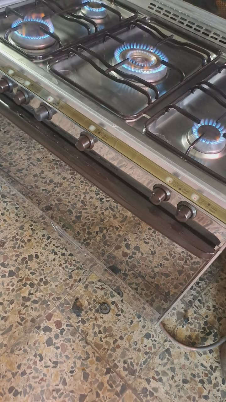 طباخ كريازي مصري 5 عيون 270 وبي مجال الدوره ابودشير واكوتوصيل


**إذا كنت صاحب هذا الإعلان وتريد حذفه لأي سبب، رجاءا أرسل رسالة إلى الدعم الفني**