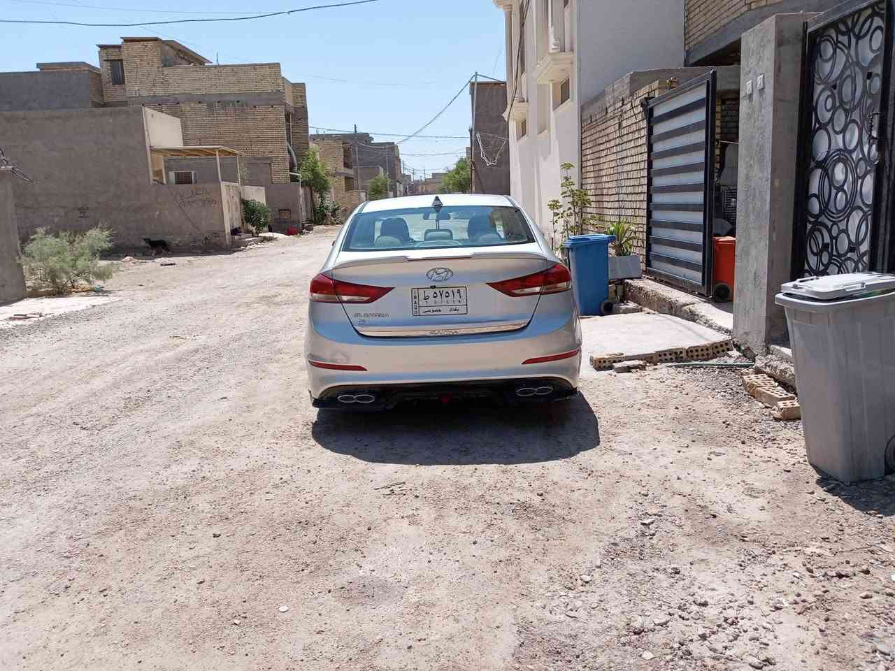 اخوان النترا 2018 بغداد نص فول  مكينه 2000 دوش حادثها بأمريكا فقط الدعاميه الخلفيه كير مكينه خير من الله تبريدها ثلج اني انصي حتى بتموز واب ثلج تبريدها السياره صدر جديد تاير جديد وكلشي موضح بالفديو البالمنشور جوينات جدد راديتر جديد كلش مداريها السياره ماشدلها غرض اذا مو موبز الأصلي سياره مانقصها اي شي
السعر 128 بيها مجال بسيط
مكاني كفائات السيديه الثانيه الألف المفروز قرب تقاطع الدرويش بأسمي السياره
***********  هذا رقمي خط او وتساب
