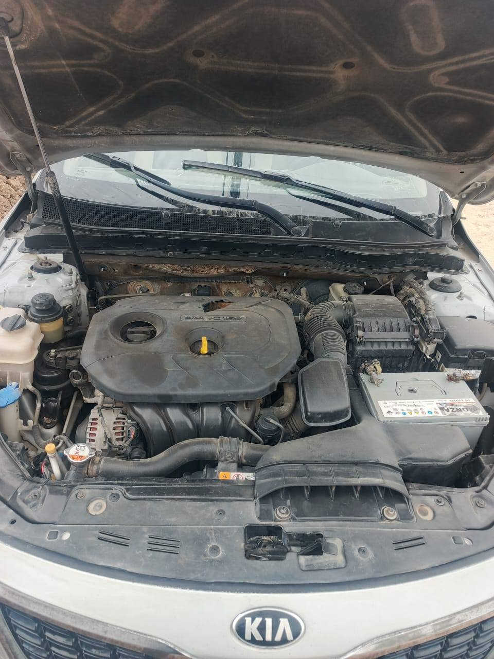 اوبتما موديل 15 وارد خليجي سياره مصبوغه جهتين فقط قماره وجنطه وبنيد مامصبوغ
المحرك 2000 كفاله كير ومكينه شرط 
دواخل جديده السعر 115 وبيها مجال 
رقم الهاتف ***********
