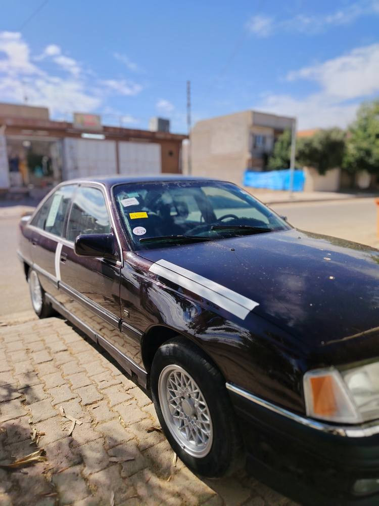 يالله اوبل اوميكا للبيع موديل 92
محرك الفين بلادي كير عادي جام اوتو سياره بدون حادث مره وحده مصبوغ شرط 
فتحه سيدي اربع تجوات شرط كير محرك
كفاله صدر امامي خلفي  اناره سنويه جديده رقم جديد تحويل مباشر السعر37
وبيه مجال مكان السياره كركوك حي عسكريه للستفسار *********** كركوك, العراق
