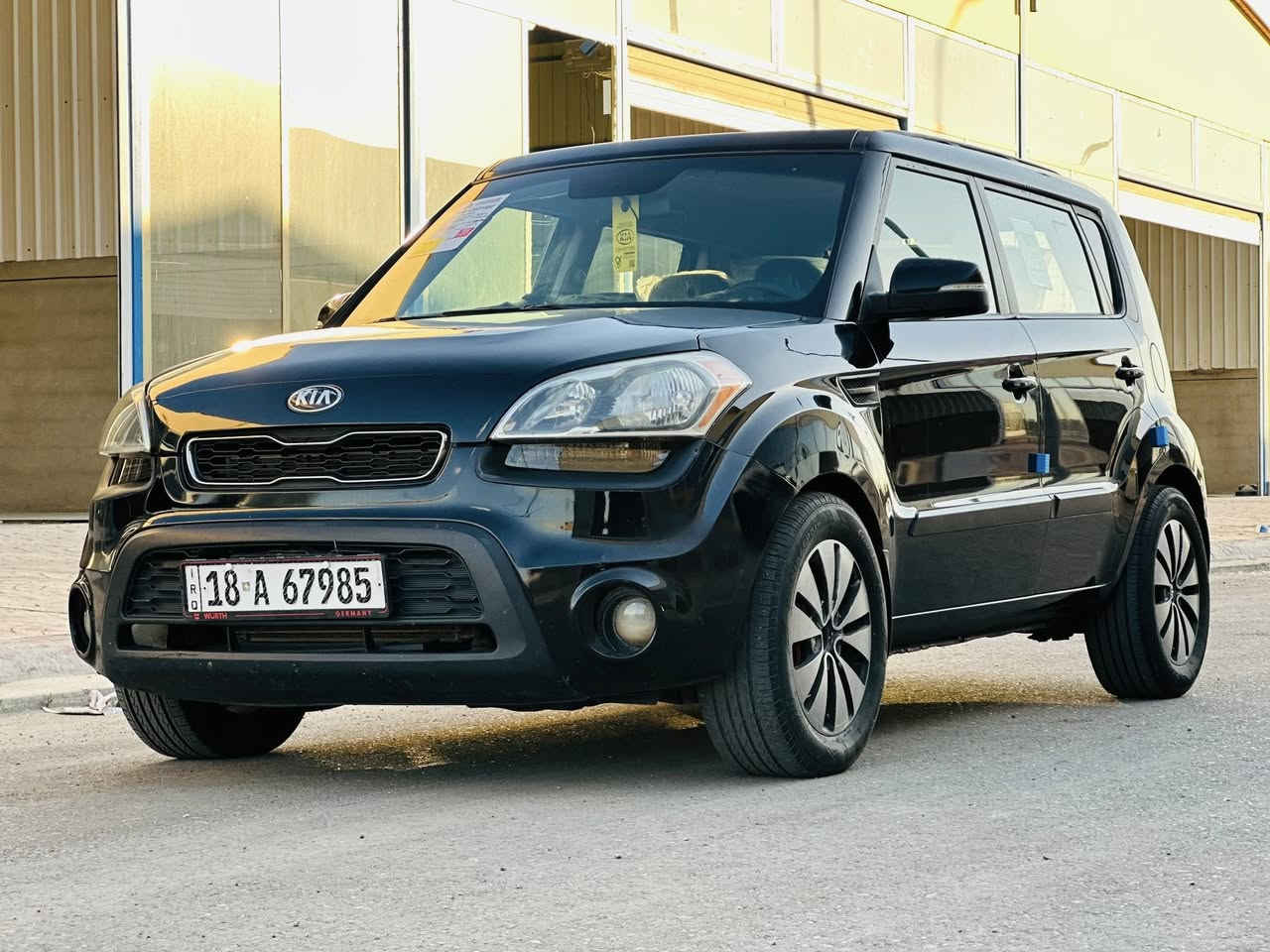 السلام عليكم
كيا صول 2013 وارد امريكي 
حادث جاملغ وبنيد وشوية بل لغد 
صور حادث ولسونار مرفوقة 
رقم بابل بسمي مشروع وطني تحويل مباشر ب اي موقع يعجبك
هزة وارقام وسنوية جدد 
مكينة 2000 
تخم تاير جديد 
صدر جديد 
سيارة جديدة وخير من الله 
السعر 87 وبيها مجال 
مكاني البلديات 
***********
